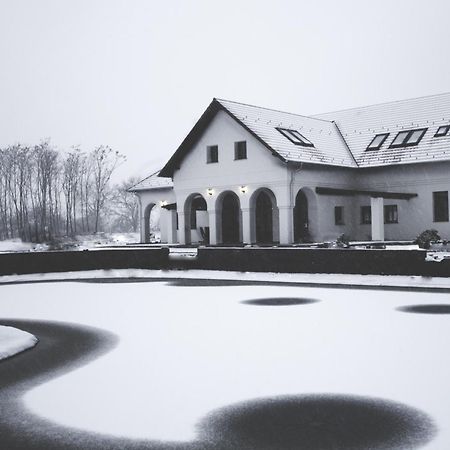 Deak Udvarhaz Kakucs Exterior photo