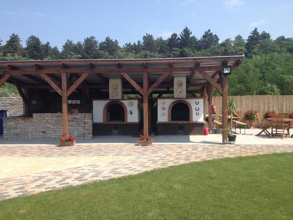 Deak Udvarhaz Kakucs Exterior photo