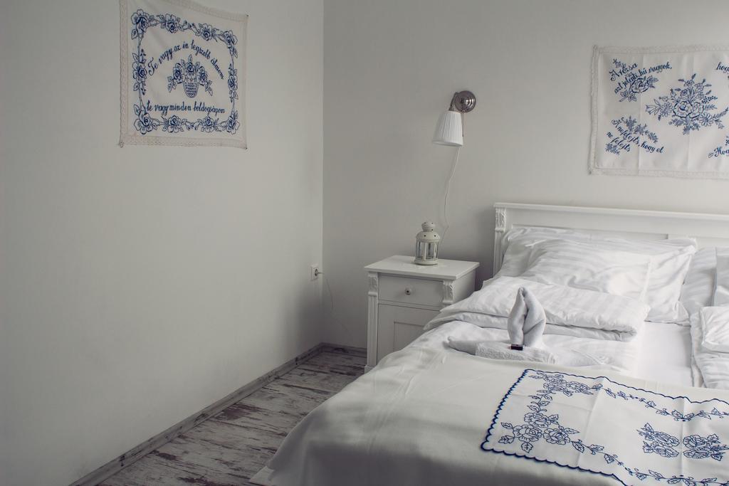 Deak Udvarhaz Kakucs Room photo