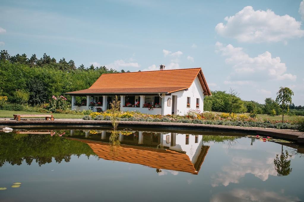 Deak Udvarhaz Kakucs Exterior photo